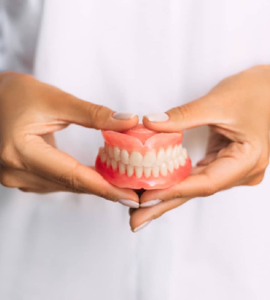 Advantages of Dentures